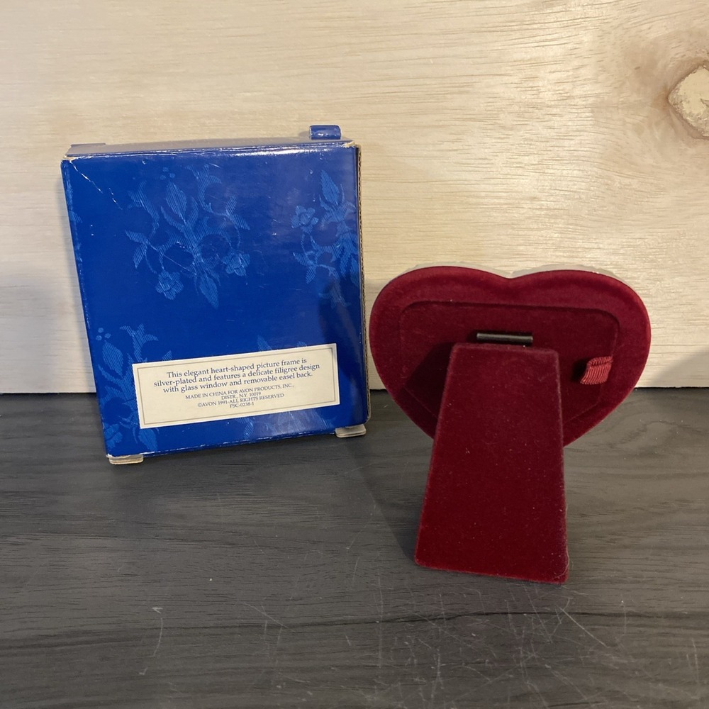 Avon‎ vintage Silver Plated heart Photo frame! - Picture 3 of 6